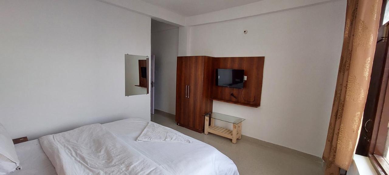 Peaceful Retreat Home Stay, دالهوزي المظهر الخارجي الصورة