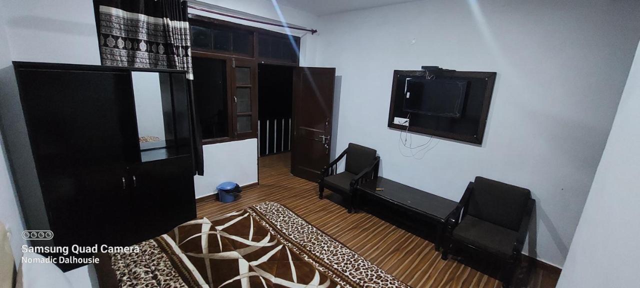 Peaceful Retreat Home Stay, دالهوزي المظهر الخارجي الصورة