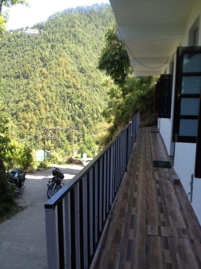 Peaceful Retreat Home Stay, دالهوزي المظهر الخارجي الصورة